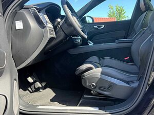 Volvo  Recharge T8 Plus Black Edition PANO|HEAD UP