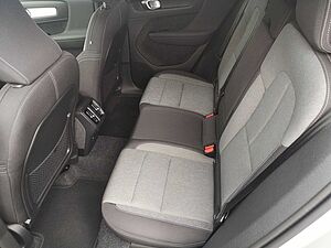 Volvo  B4 Autom. Plus Dark