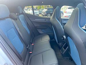 Volvo  Extended Range Ultra PANO|LED