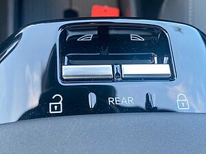Volvo  Extended Range Ultra PANO|LED