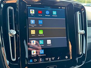 Volvo  B3 Autom. Plus Dark CONNECT|360CAM|19'Alu|