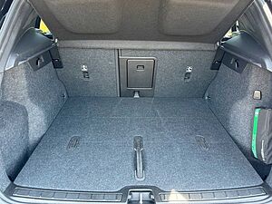 Volvo  B3 Autom. Plus Dark CONNECT|360CAM|19'Alu|