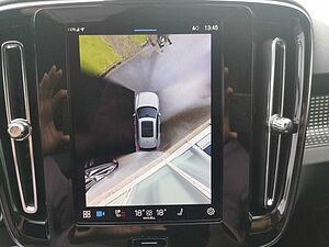 Volvo  B3 Autom. Plus Dark