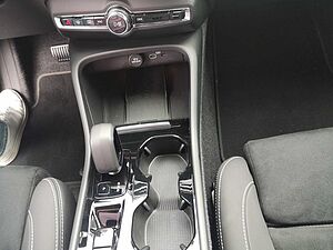 Volvo  B3 Autom. Plus Dark