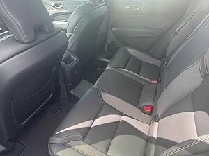 Volvo  Recharge T8 R-Design LONG RANGE AHK|22'|