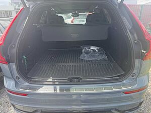 Volvo  Recharge T8 R-Design LONG RANGE AHK|22'|