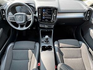 Volvo  T3 Momentum Pro