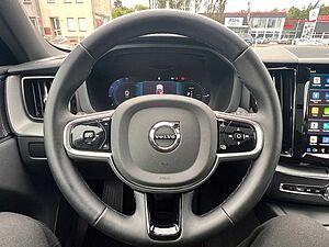 Volvo  T6 Plus Black Edition LUFT|HEADUP|HK|PILOT|