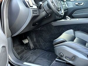 Volvo  T6 AWD Plus Black Edition |HEAD UP|PANO|360CAM|