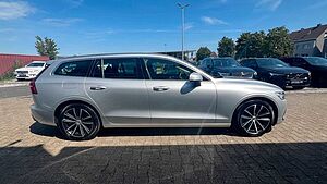 Volvo  Recharge T6 Core