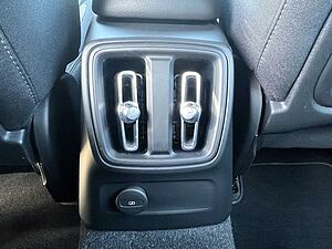 Volvo  T4 Core