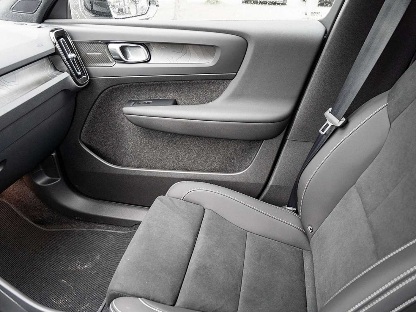 Volvo  Twin Plus Dark 20° H/K 360° AHK