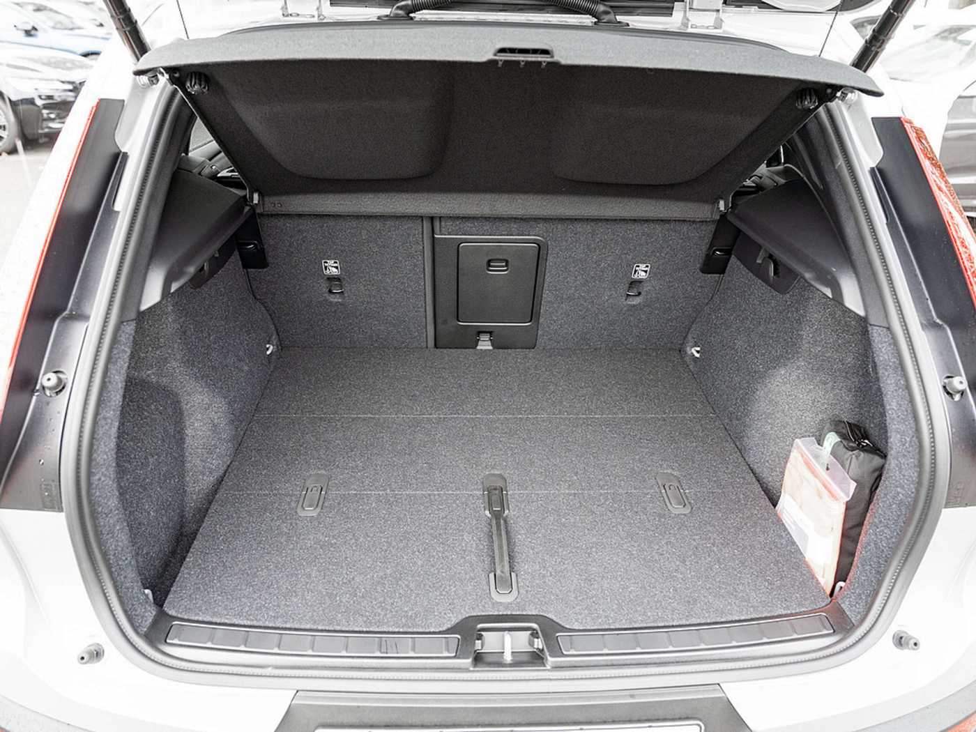 Volvo  Twin Plus Dark 20° H/K 360° AHK