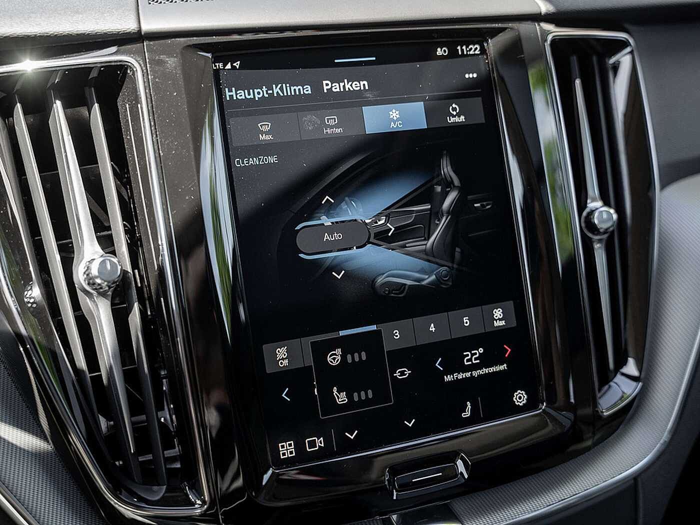 Volvo  T6 Plus Dark Recharge AWD GJR PANO 360°