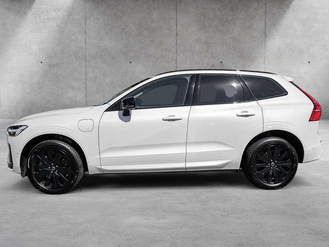 Volvo  T6 Plus Dark Recharge AWD GJR PANO 360°