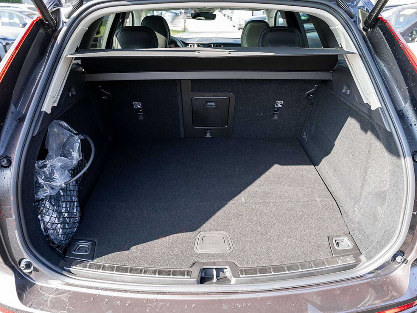 Volvo  T6 Plus Dark Recharge WD GJR PANO 360°