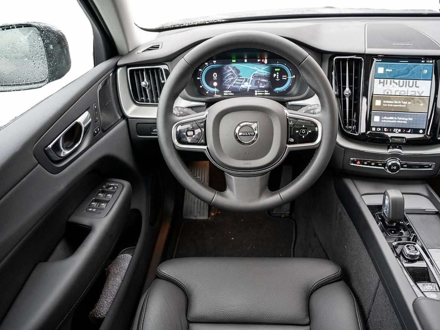 Volvo  T6 Plus Dark Recharge AWD GJR PANO 360°