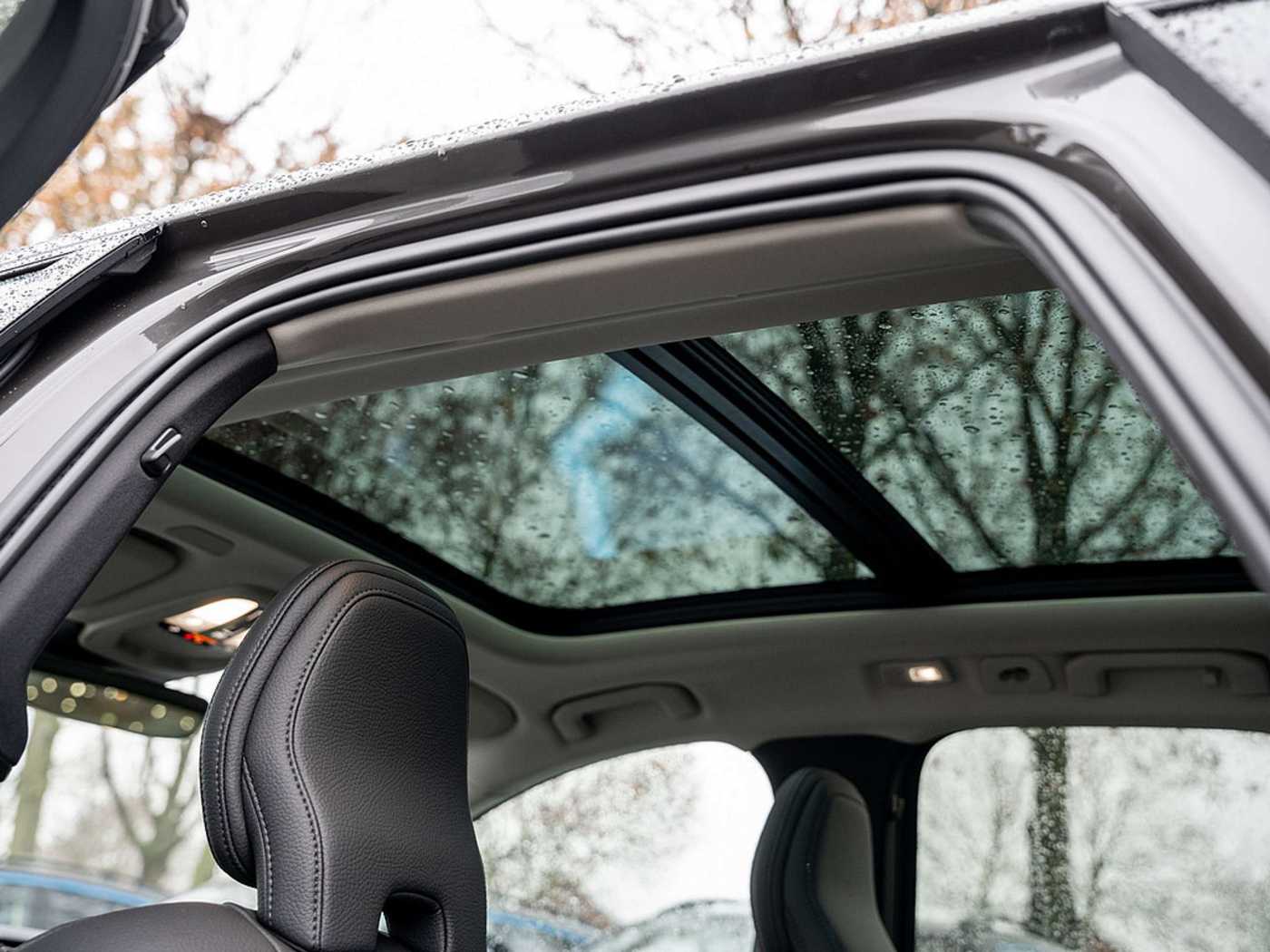 Volvo  T6 Plus Dark Recharge AWD GJR PANO 360°
