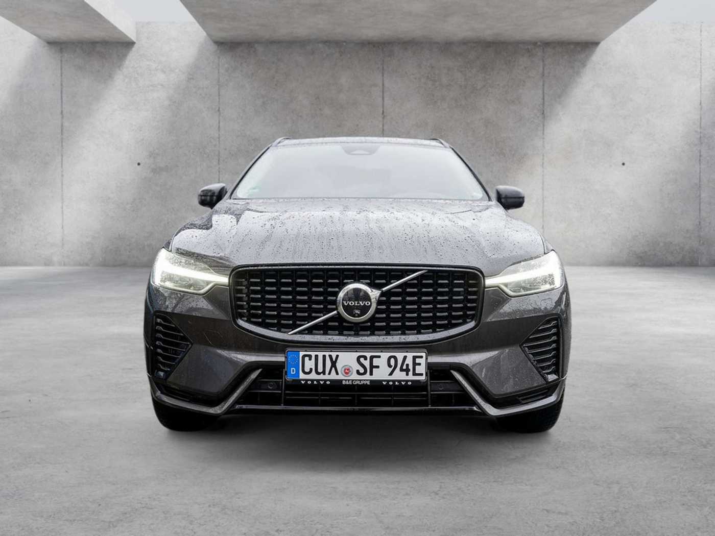 Volvo  T6 Plus Dark Recharge AWD GJR PANO 360°