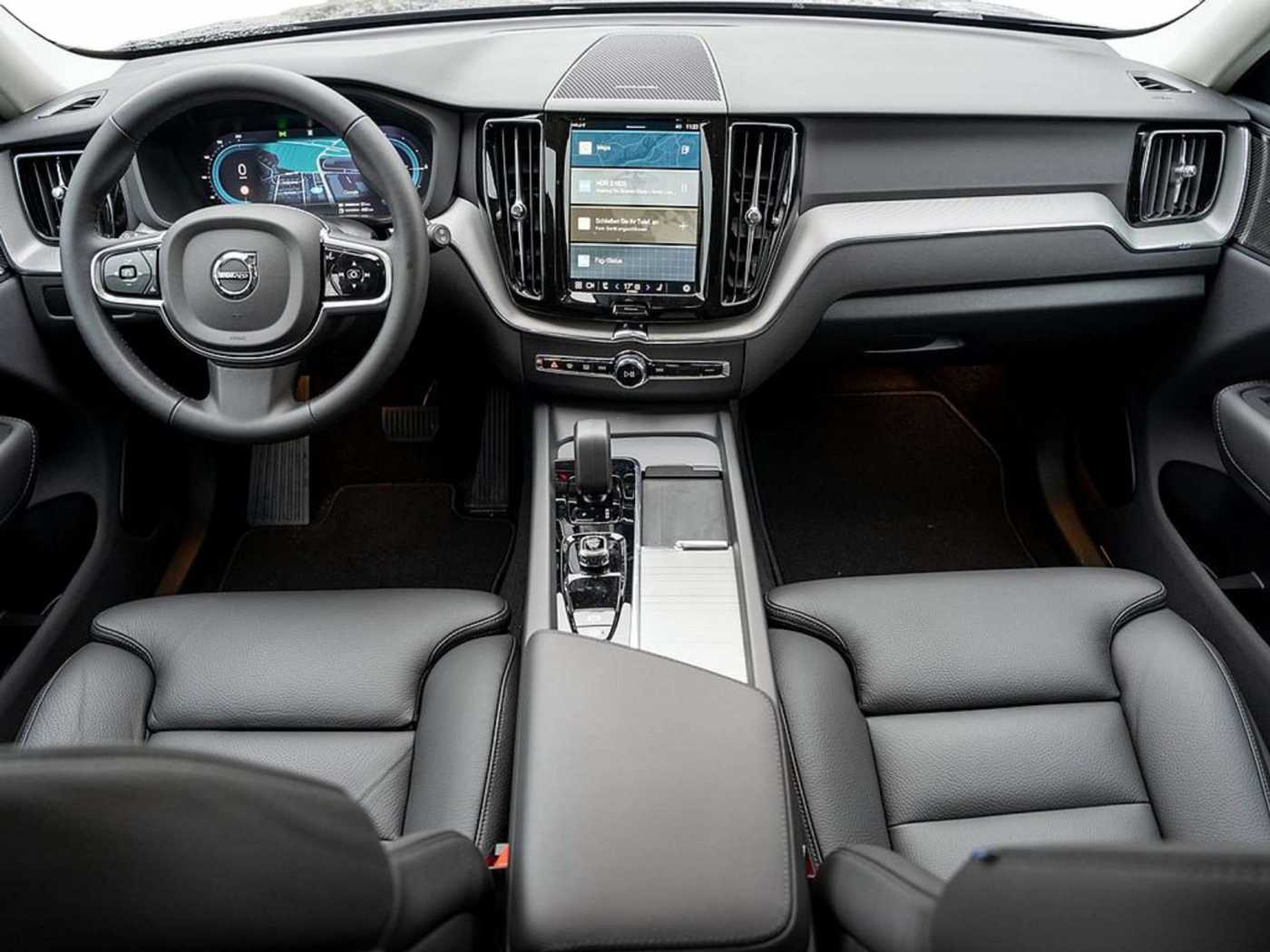 Volvo  T6 Plus Dark Recharge AWD GJR PANO 360°