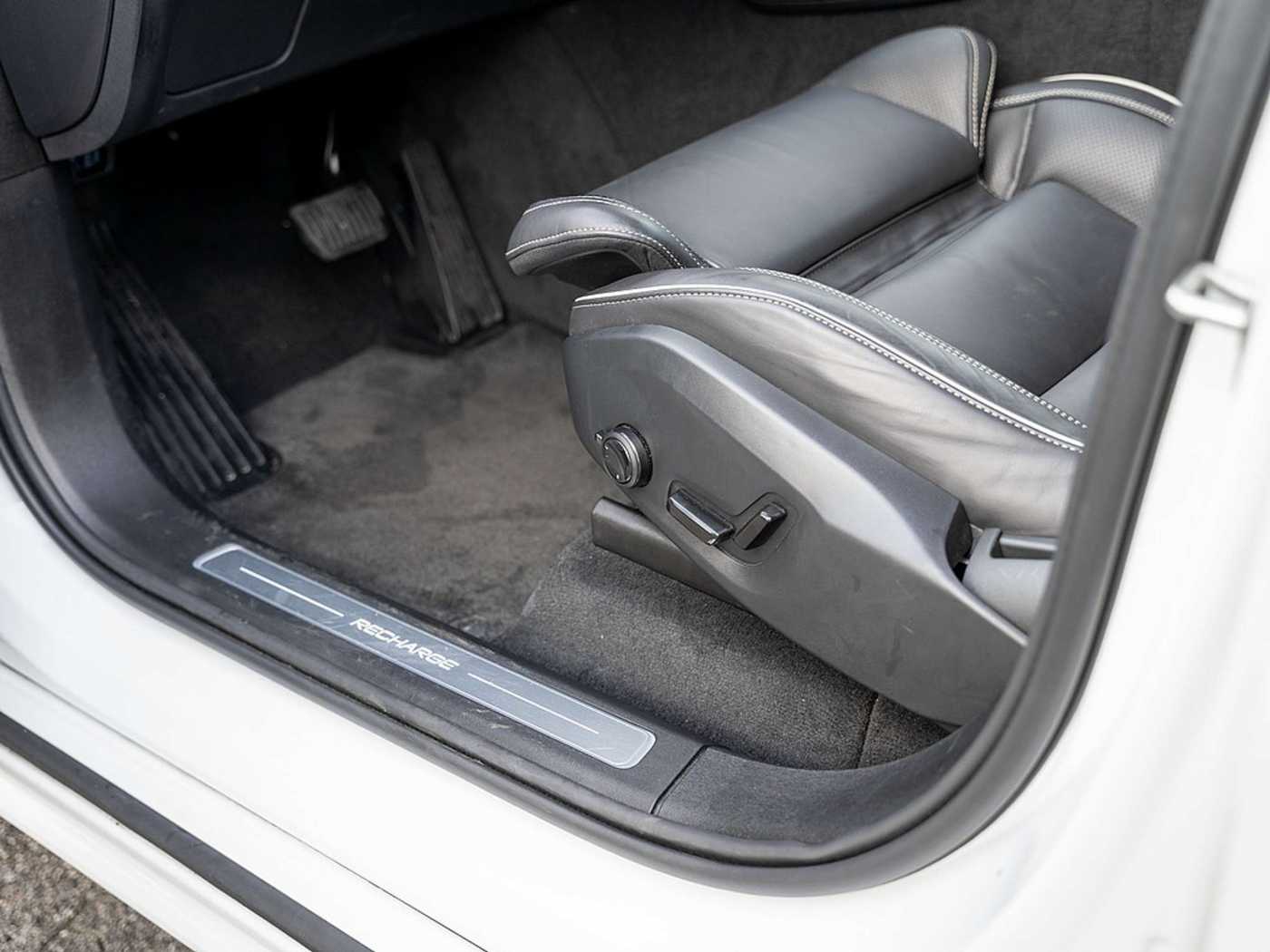 Volvo  T8 Bright Plug-In Hybrid 360° H/K PANO
