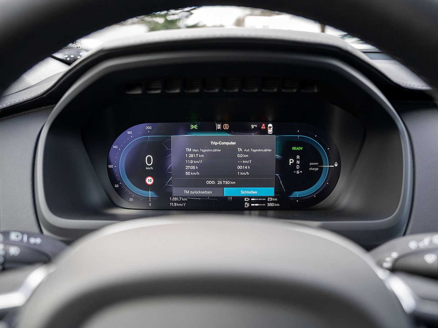 Volvo  T8 Ultra Bright Recharge 360° 7-SITZER