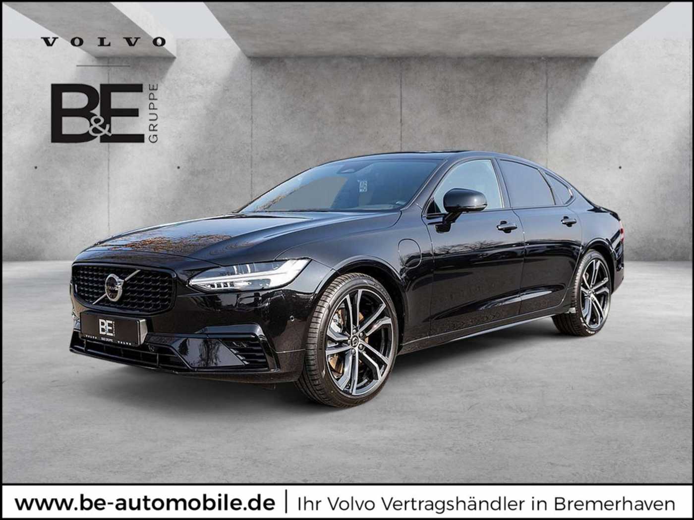 Volvo  T8 Ultimate Dark ACC HGSD B&W HUD 360°