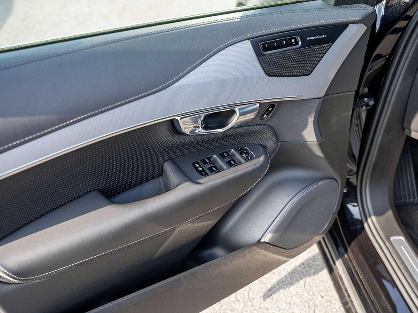 Volvo  T8 Plus Bright Plug-In Hybrid STANDHZ