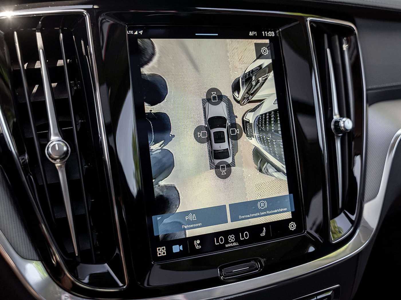 Volvo  B5 Ultimate Dark AWD HUD PANO 360°