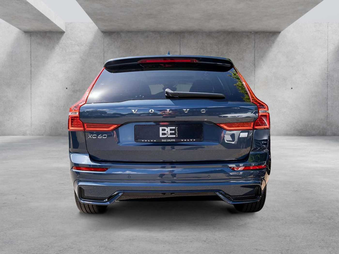 Volvo  T8 Ultra Dark Recharge Plug-In Hybrid AWD