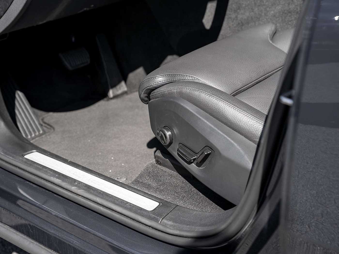 Volvo  T8 Plus Bright Recharge AWD