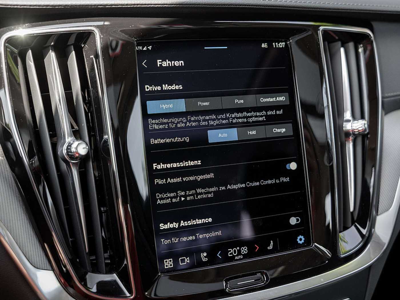 Volvo  T8 Ultimate Dark Recharge AWD PANO 360°