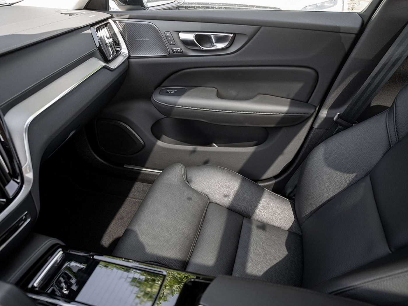 Volvo  T8 Ultimate Dark Recharge AWD PANO 360°