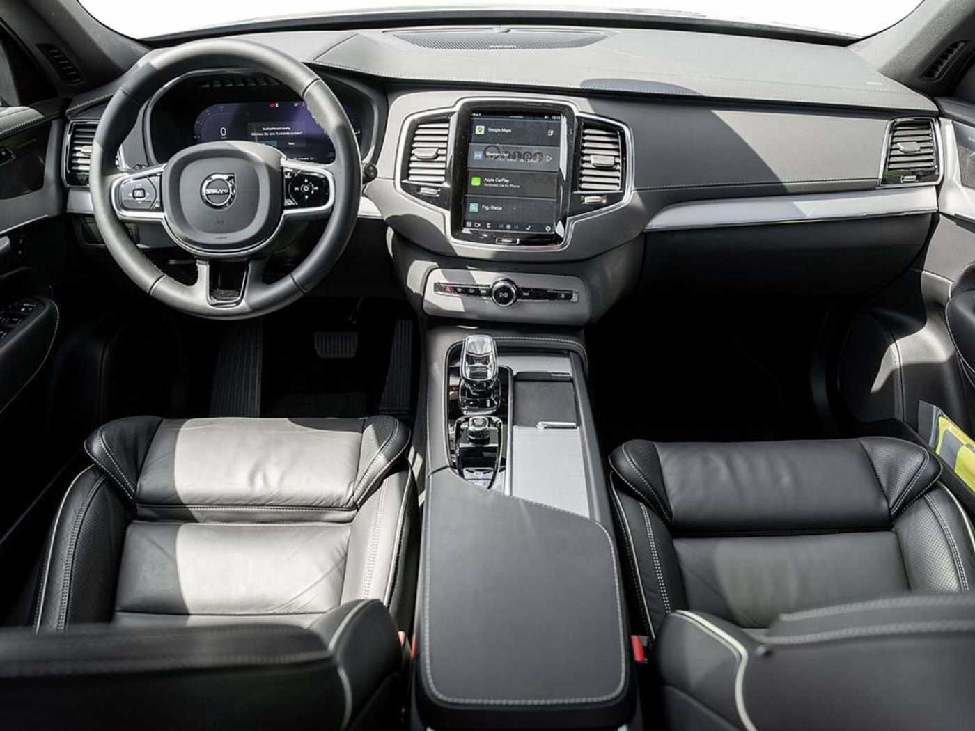 Volvo  T8 Plus Bright Recharge Plug-In Hybrid AWD