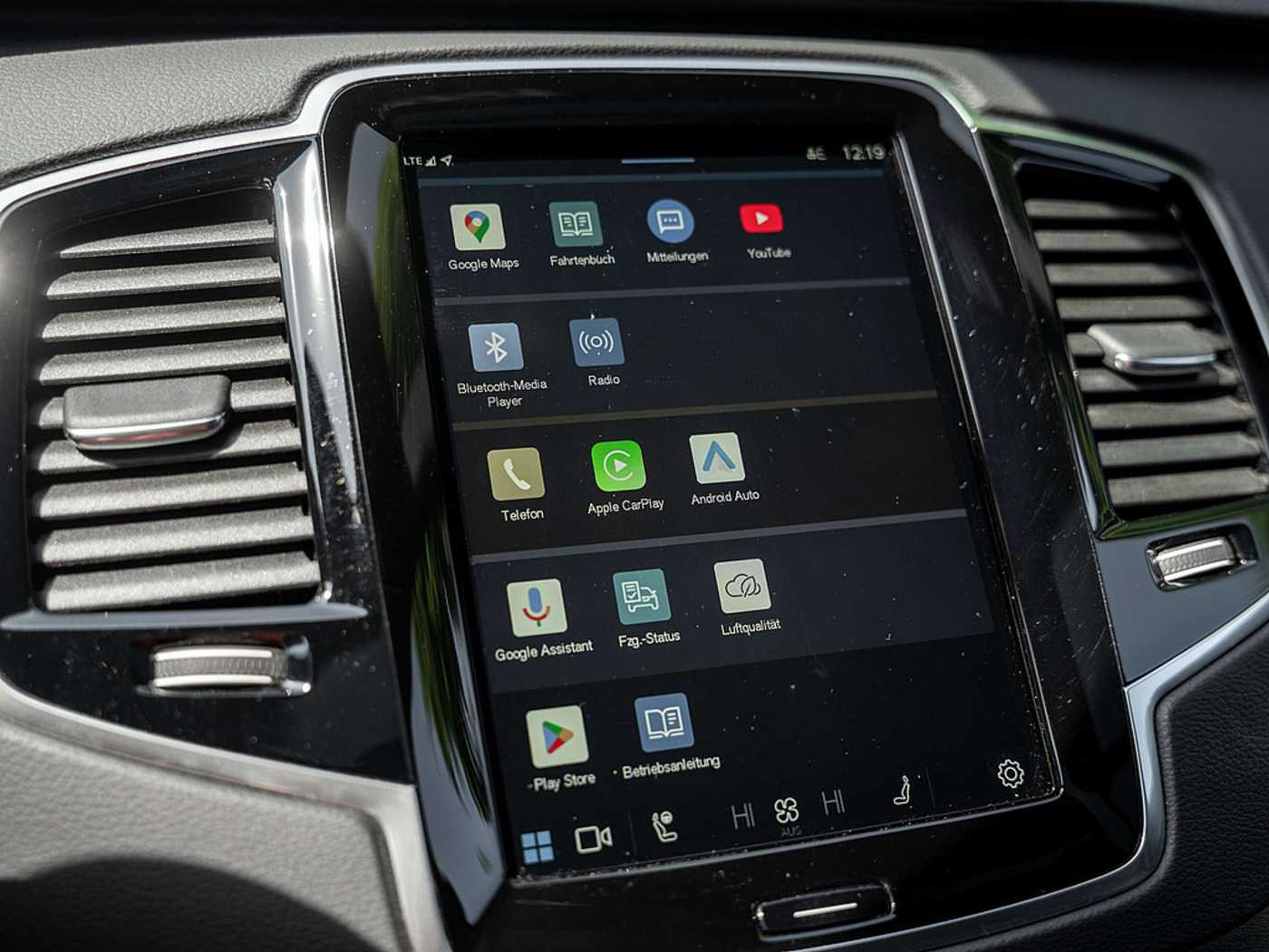 Volvo  T8 Plus Bright Recharge Plug-In Hybrid AWD