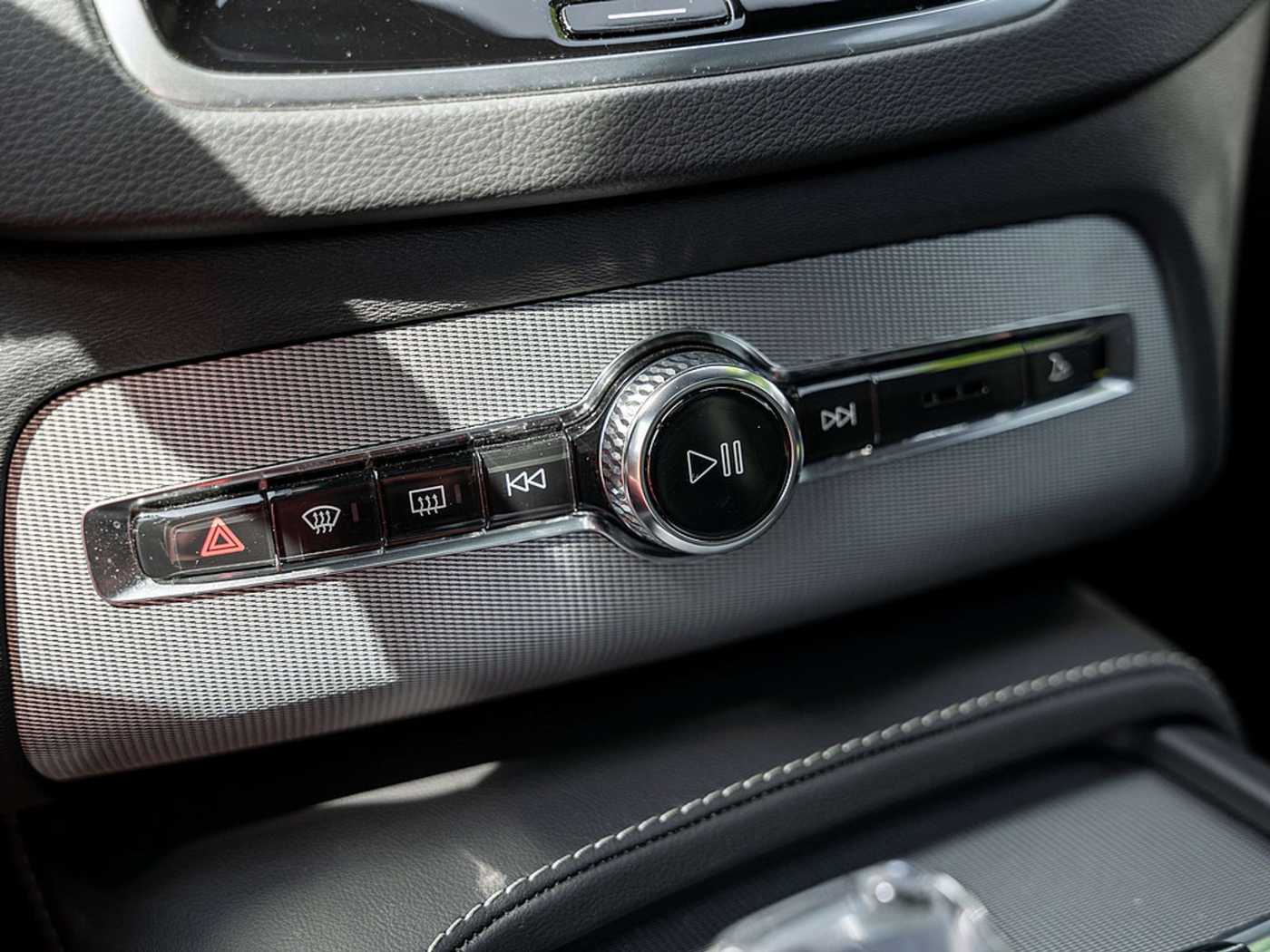 Volvo  T8 Plus Bright Recharge Plug-In Hybrid AWD
