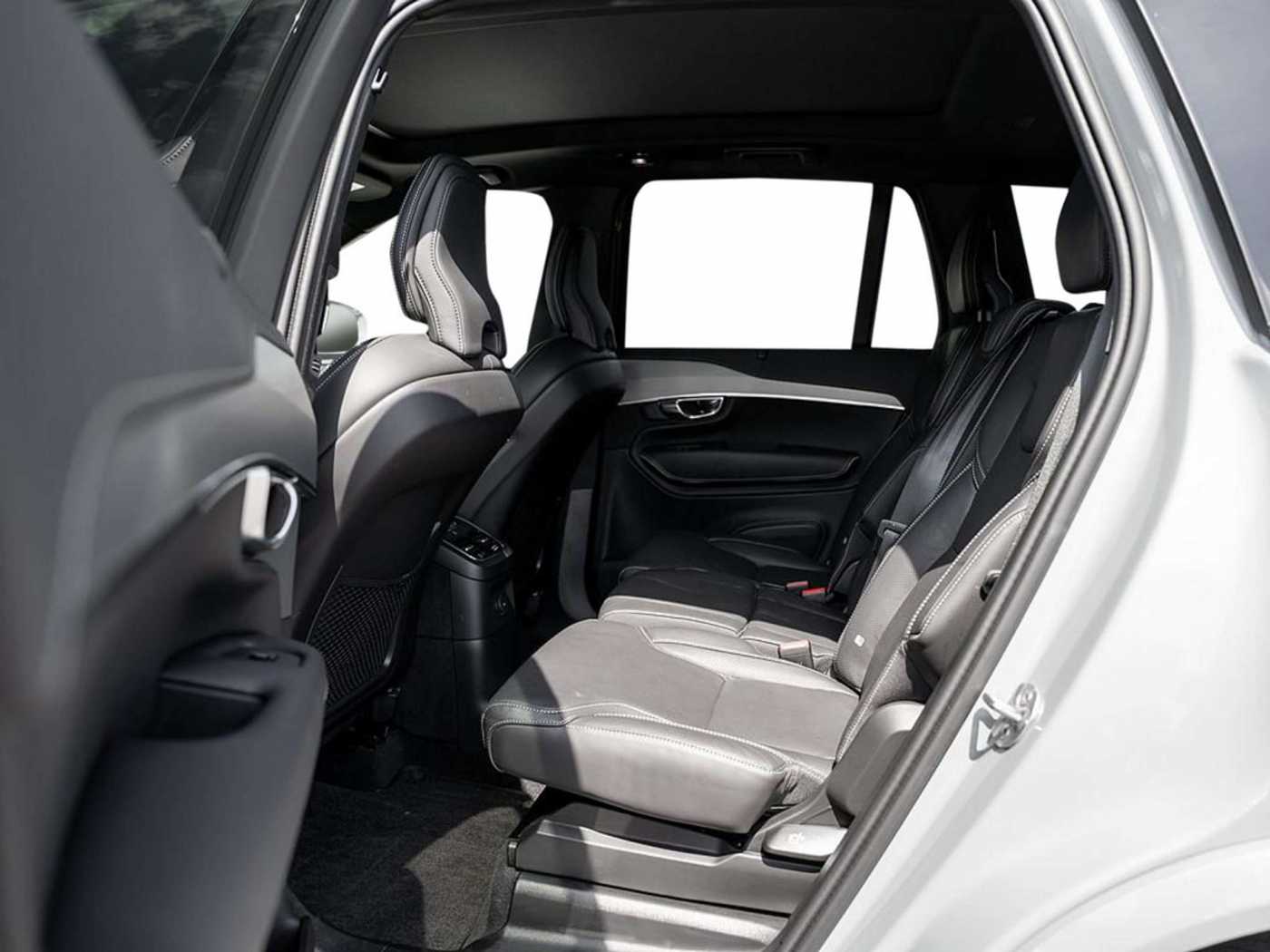 Volvo  T8 Plus Bright Recharge Plug-In Hybrid AWD