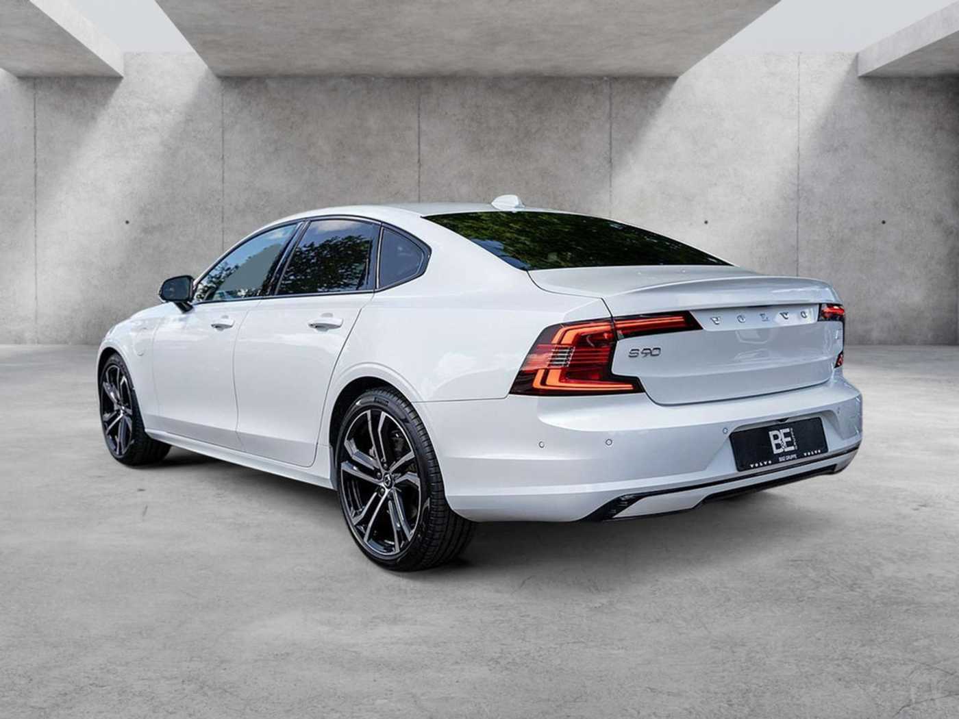 Volvo  T8 Ultimate Dark Recharge AWD 360° HUD