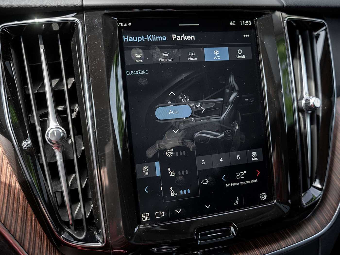 Volvo  T8 Plus Bright Recharge AWD PANO 360°