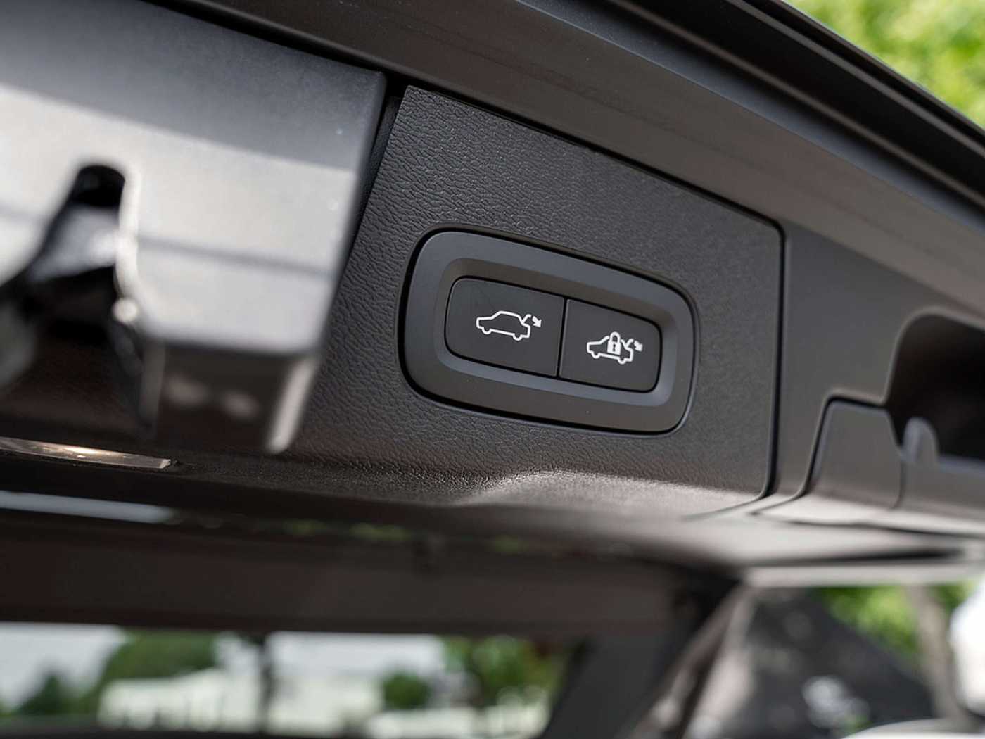Volvo  T8 Plus Bright Recharge AWD PANO 360°