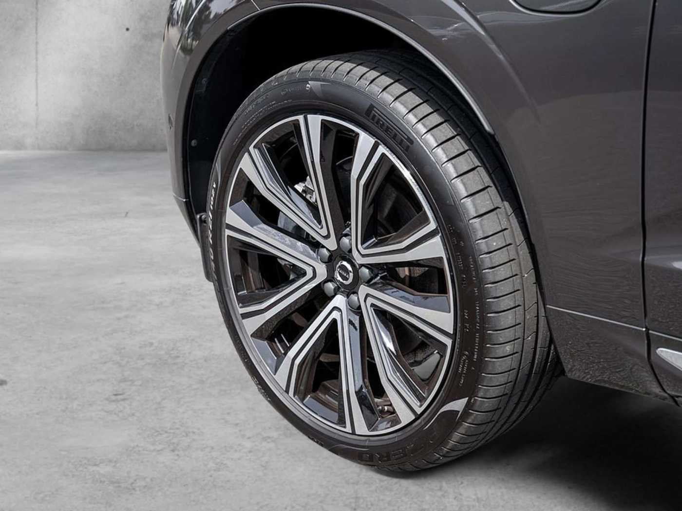Volvo  T8 Plus Bright Recharge AWD PANO 360°