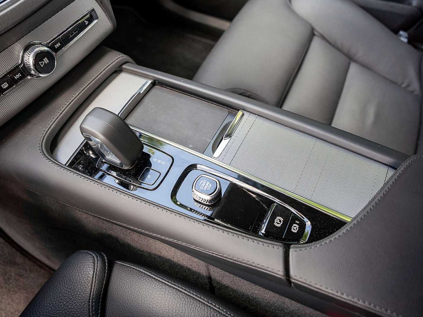 Volvo  T8 Plus Bright Recharge Plug-In AWD 360°