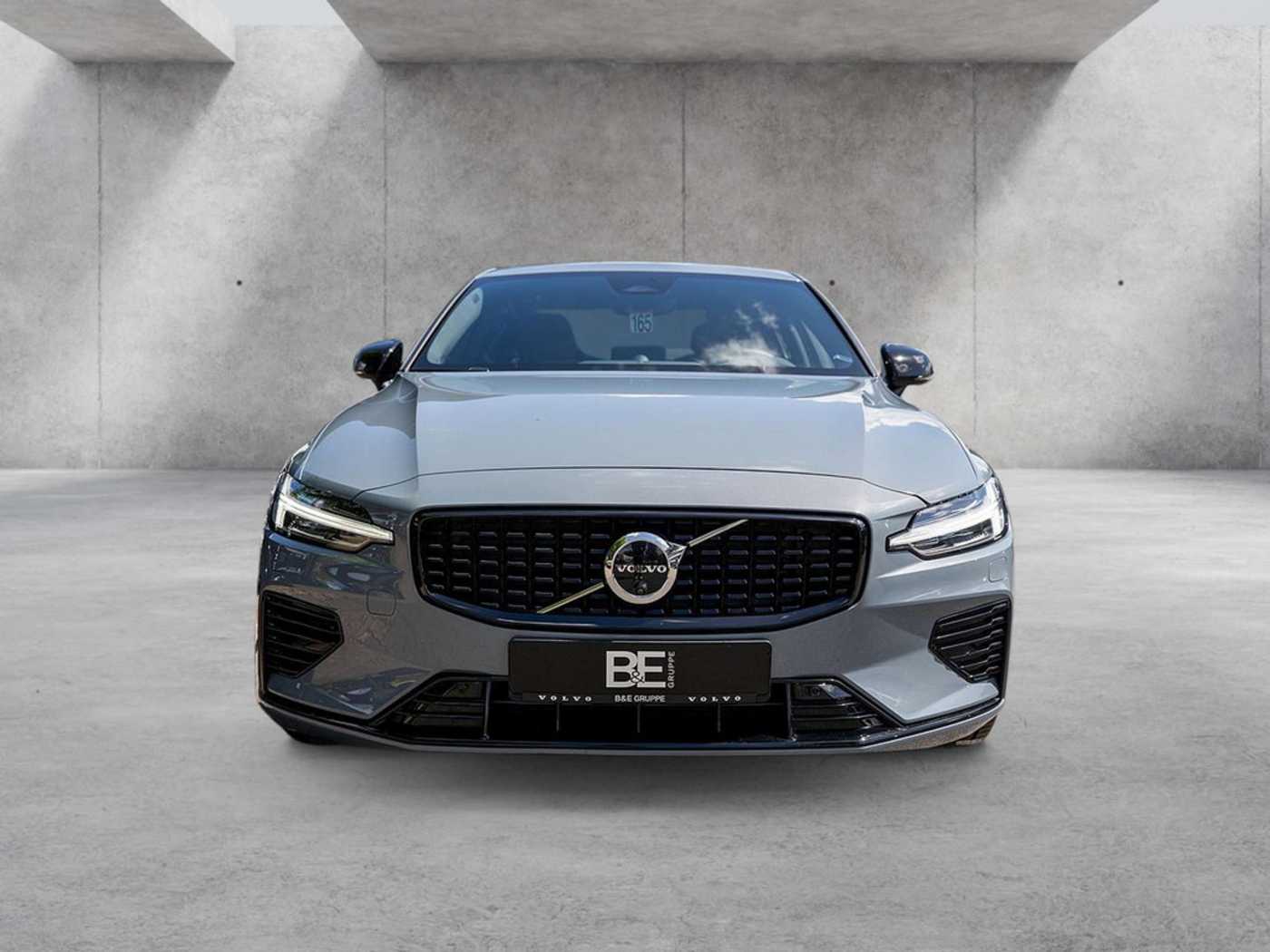 Volvo  T8 Ultimate Dark Recharge AWD HUD PANO