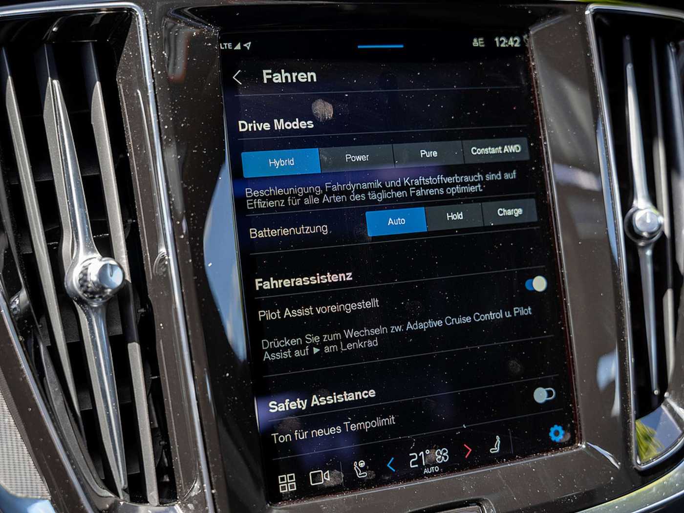 Volvo  T8 Ultimate Dark Recharge AWD HUD PANO