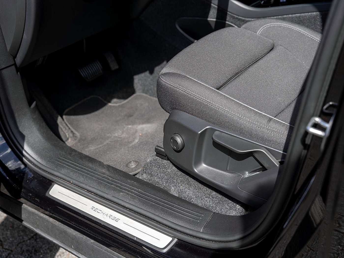 Volvo  Plus Recharge Pure Electric 2WD STANDHZ