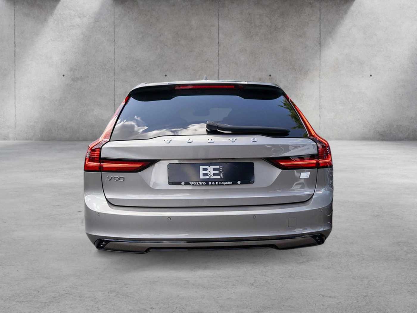 Volvo  Recharge T6 AWD R-Design