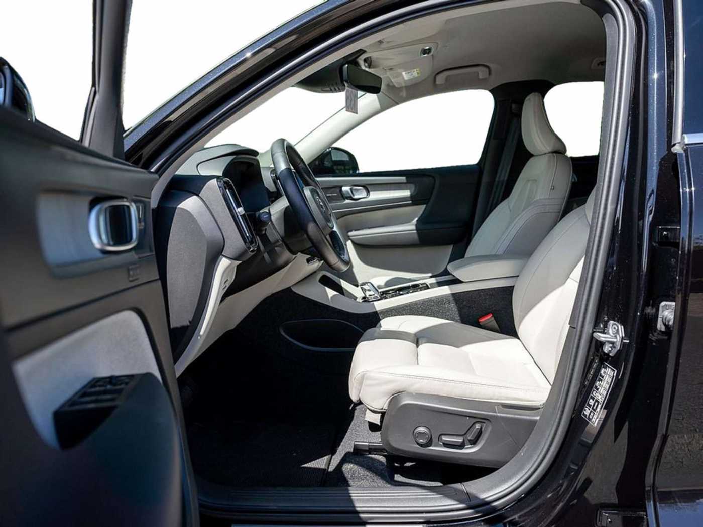 Volvo  T5 Inscription Recharge STANDHZ 360°