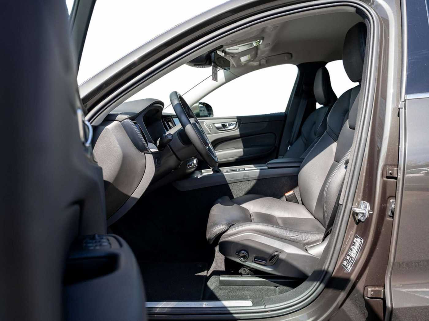 Volvo  D4 FWD Inscription H/K KAMERA NAVI AHK
