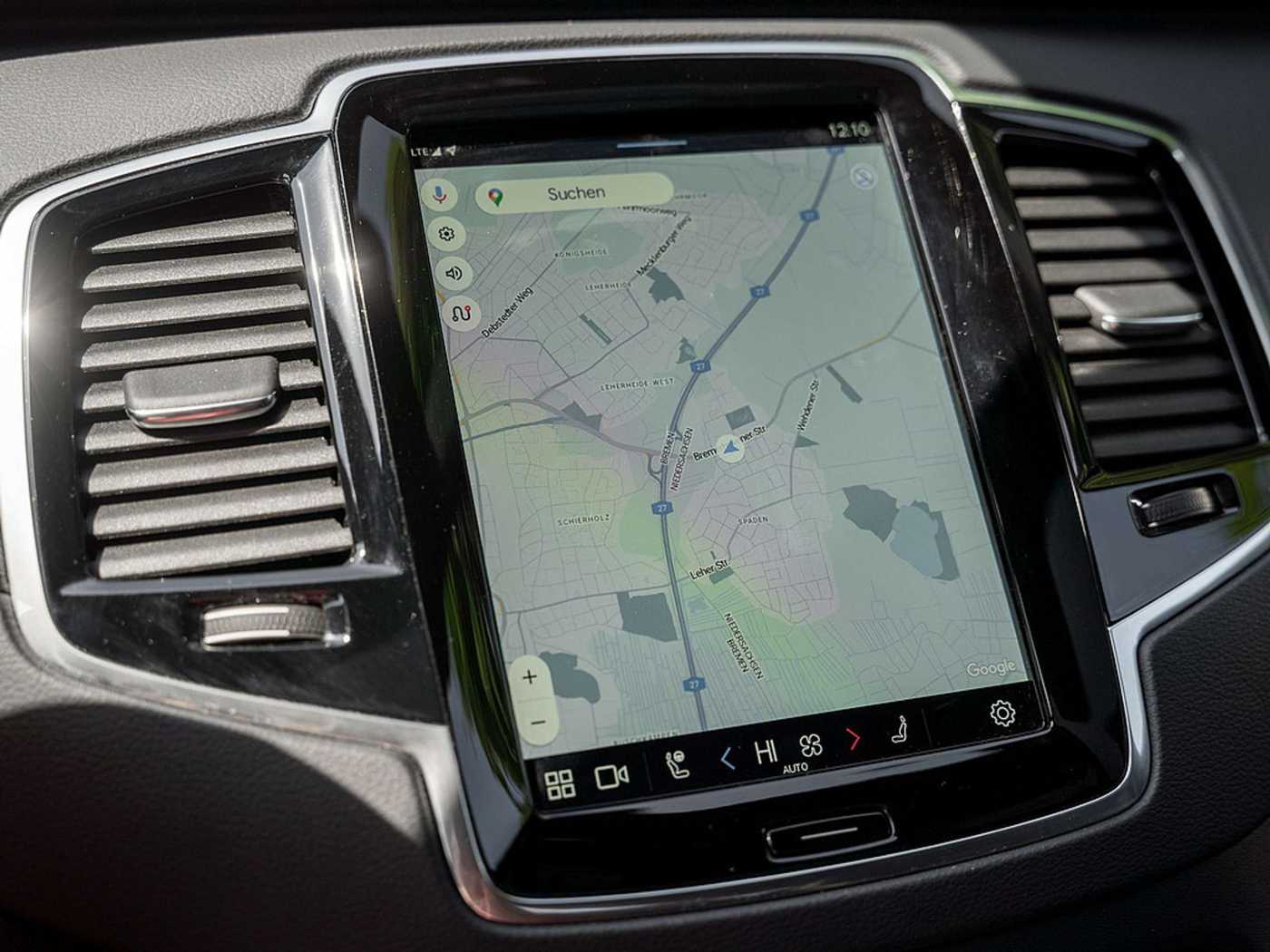 Volvo  Recharge T8 AWD Ultimate Dark 22° B&W