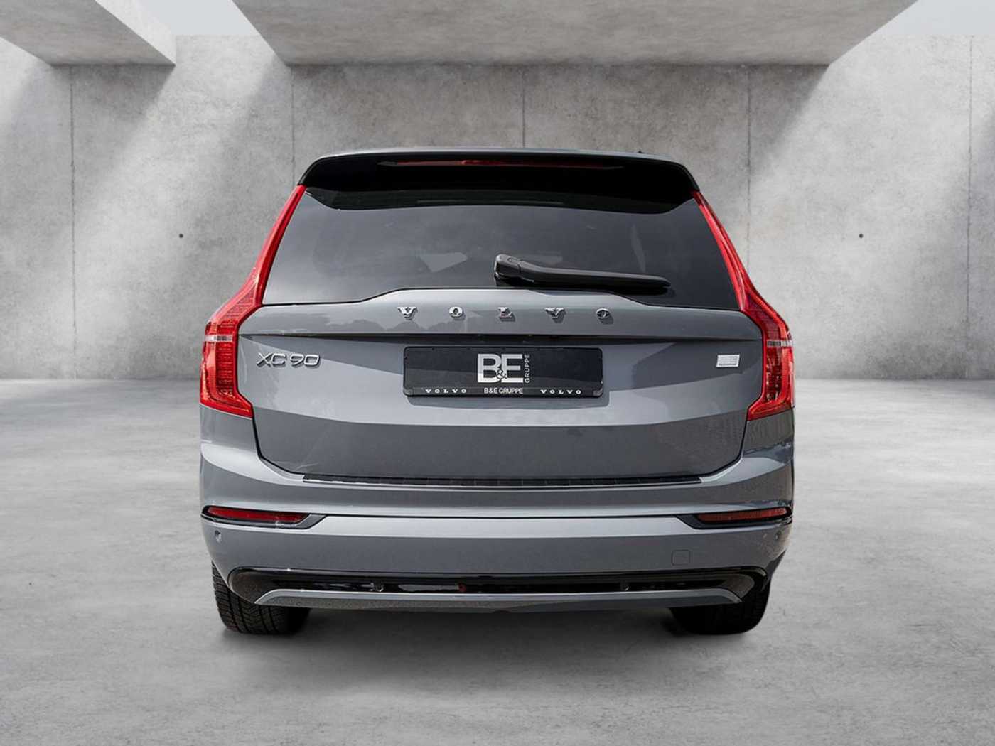 Volvo  Recharge T8 AWD Ultimate Dark 22° B&W
